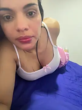 Anavalle online show from 10-26-25, 01:39