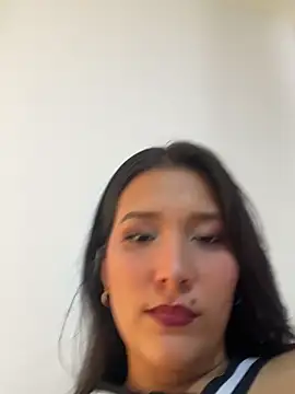 IsabellaJoness  online show from 02-06-26, 08:27