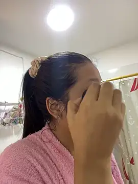 IsabellaJoness  online show from 10-11-25, 11:33