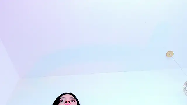 Snapshot of Alma_Foxxx chatting on 09-24-25, 04:19 Alma Foxxx online show from 09-24-25, 04:19