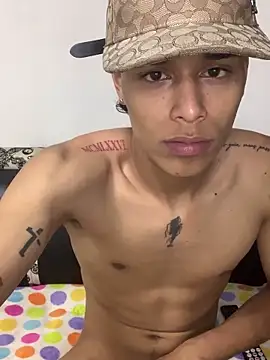 Snapshot of Frayhot777 chatting on 03-21-26, 08:57 Frayhot777 online show from 03-21-26, 08:57