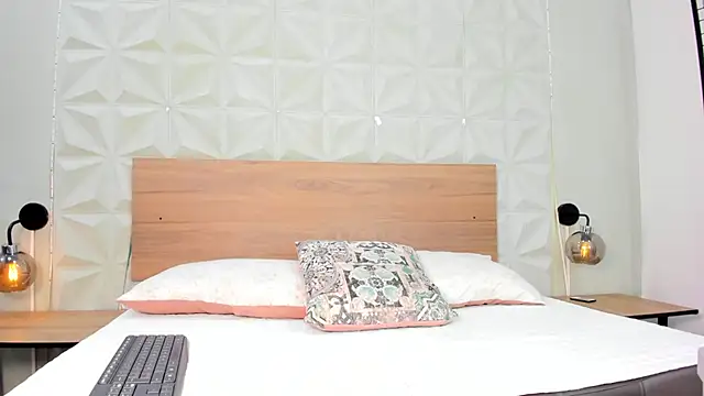 ValeryTrans  online show from 11-12-25, 01:26