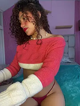 PrettyLia online show from 11-19-25, 07:25