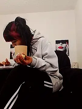 mylygrey online show from 06-18-26, 02:33