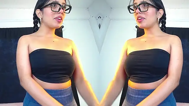 Isis Valen online show from 12-03-25, 12:37