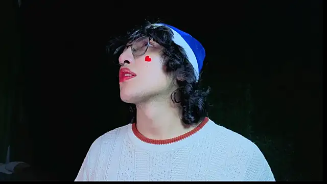 Snapshot of -BlueOpal- chatting on 12-20-25, 06:22 -BlueOpal- online show from 12-20-25, 06:22