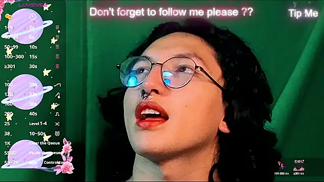 Snapshot of -BlueOpal- chatting on 10-14-25, 08:09 -BlueOpal- online show from 10-14-25, 08:09