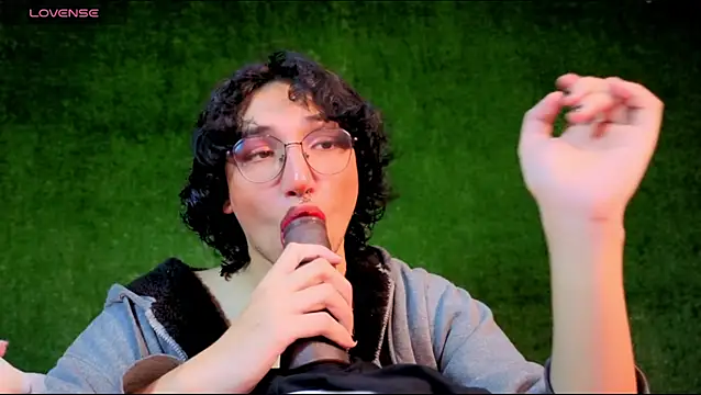 Snapshot of -BlueOpal- chatting on 11-13-25, 08:02 -BlueOpal- online show from 11-13-25, 08:02