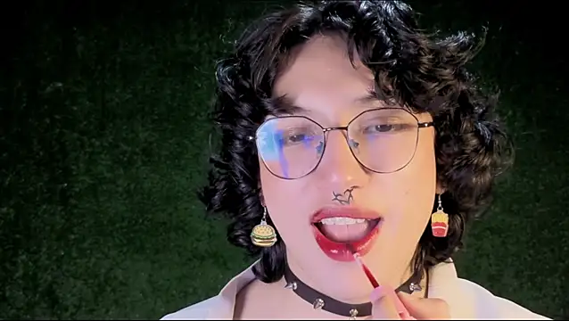 Snapshot of -BlueOpal- chatting on 12-01-25, 09:26 -BlueOpal- online show from 12-01-25, 09:26