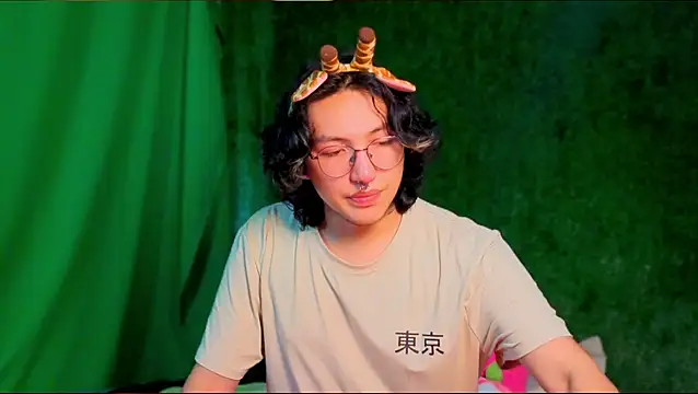 Snapshot of -BlueOpal- chatting on 10-10-25, 06:42 -BlueOpal- online show from 10-10-25, 06:42