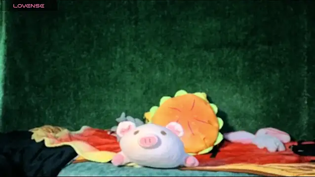 Snapshot of -BlueOpal- chatting on 10-27-25, 07:26 -BlueOpal- online show from 10-27-25, 07:26