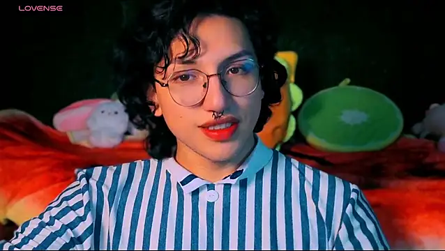 Snapshot of -BlueOpal- chatting on 11-01-25, 07:30 -BlueOpal- online show from 11-01-25, 07:30