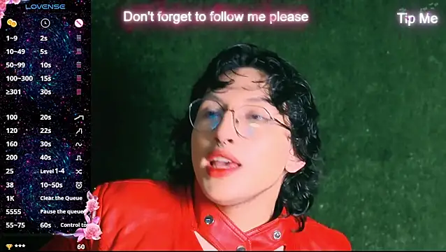 Snapshot of -BlueOpal- chatting on 10-24-25, 06:40 -BlueOpal- online show from 10-24-25, 06:40