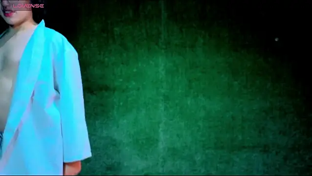 Snapshot of -BlueOpal- chatting on 11-12-25, 07:51 -BlueOpal- online show from 11-12-25, 07:51