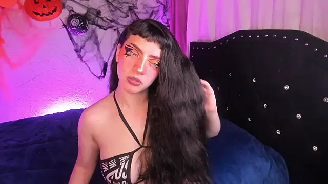 kitty  chs online show from 11-10-25, 12:48