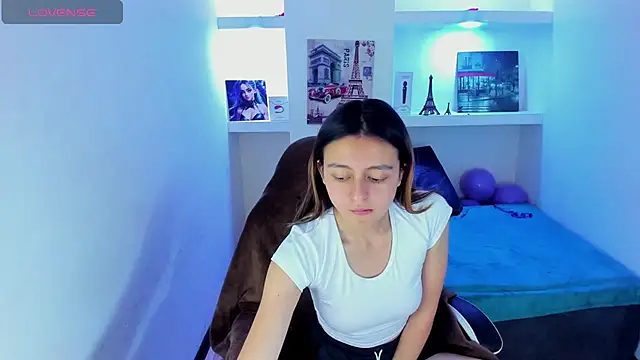 lala clark online show from 10-10-25, 04:13