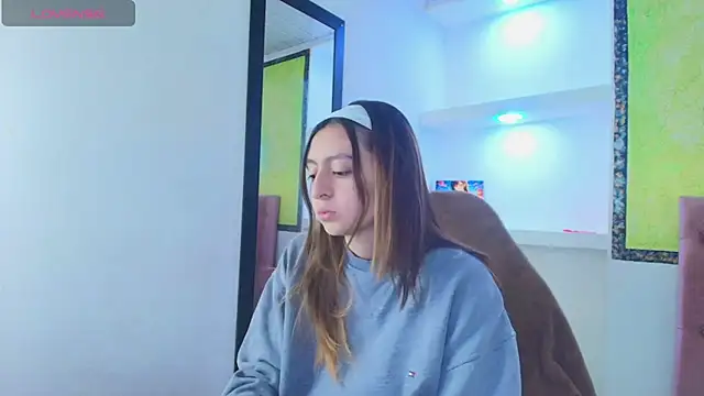 lala clark online show from 10-06-25, 12:06