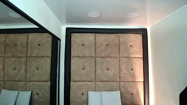 Snapshot of Dave_Smoke chatting on 10-16-25, 03:37 Dave Smoke online show from 10-16-25, 03:37