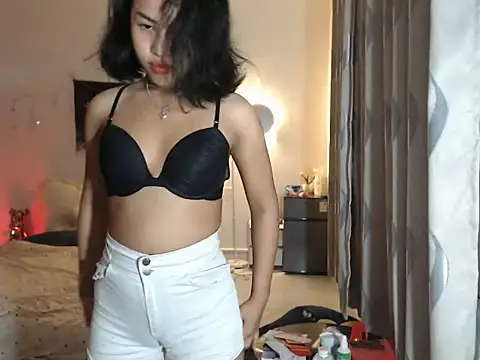 EllieYoon online show from 04-02-26, 12:12