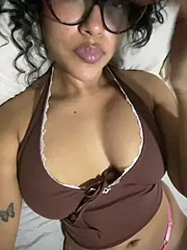miiabrown18 online show from 05-24-26, 01:27