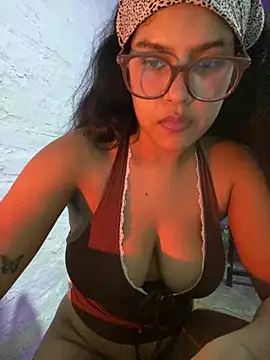 Snapshot of miiabrown18 chatting on 06-28-26, 01:56 miiabrown18 online show from 06-28-26, 01:56