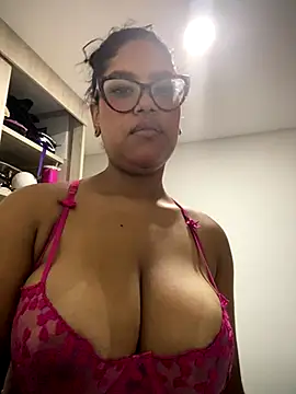 miiabrown18 online show from 10-23-25, 06:12