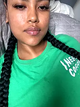 miiabrown18 online show from 11-16-25, 02:44