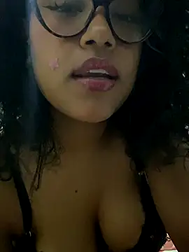 miiabrown18 online show from 10-09-25, 01:39