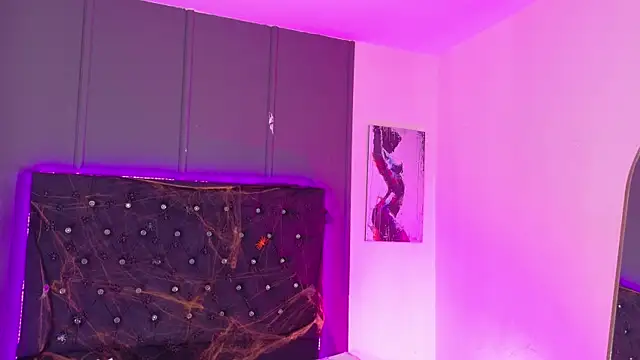 Kataaleya  12 online show from 10-31-25, 12:02