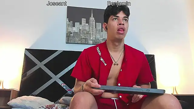 Snapshot of iammariano chatting on 03-10-26, 03:54 iammariano online show from 03-10-26, 03:54