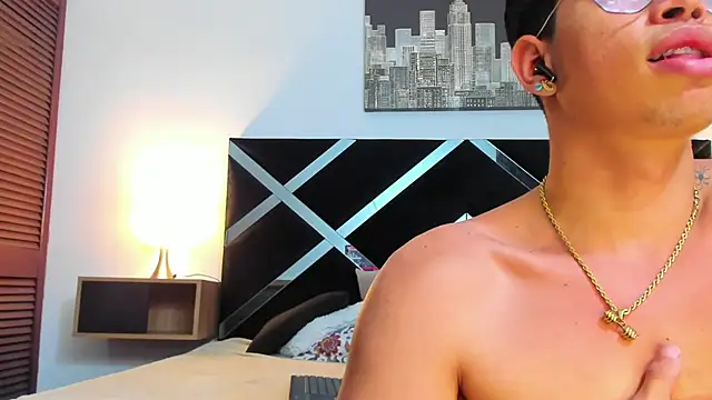 Snapshot of iammariano chatting on 03-12-26, 03:12 iammariano online show from 03-12-26, 03:12