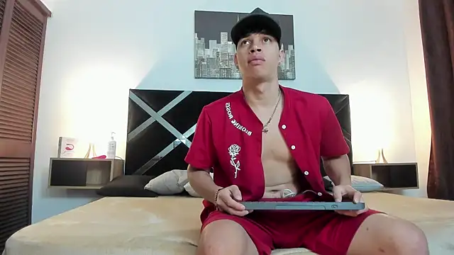 Snapshot of iammariano chatting on 04-01-26, 03:19 iammariano online show from 04-01-26, 03:19