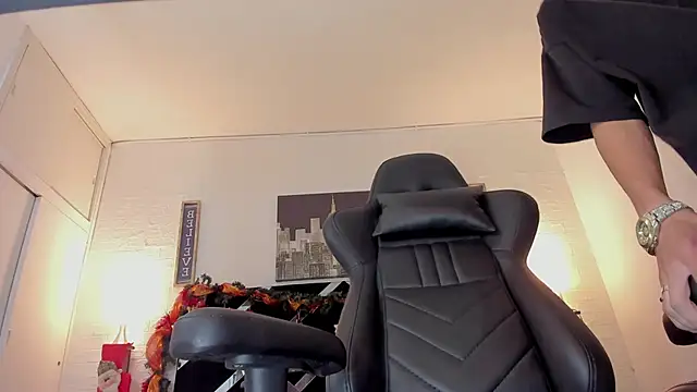 iammariano online show from 12-17-25, 03:33