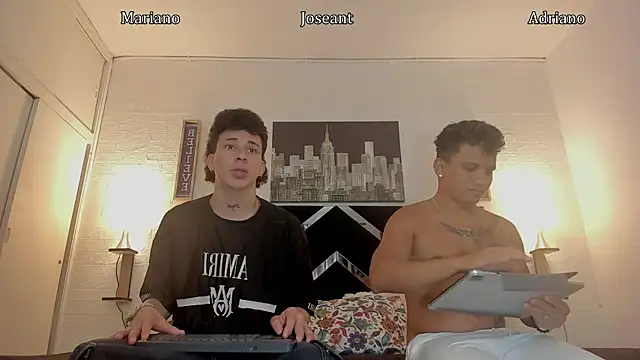 Snapshot of iammariano chatting on 10-11-25, 04:24 iammariano online show from 10-11-25, 04:24