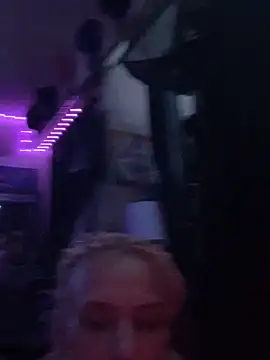 blondebarbiebae online show from 10-29-25, 02:21