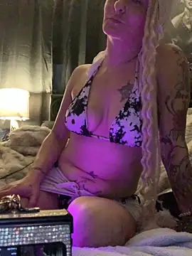blondebarbiebae online show from 05-25-26, 11:36