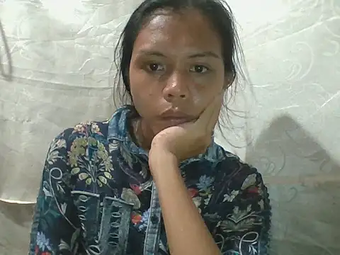 Kim25xxxx online show from 11-18-25, 12:30