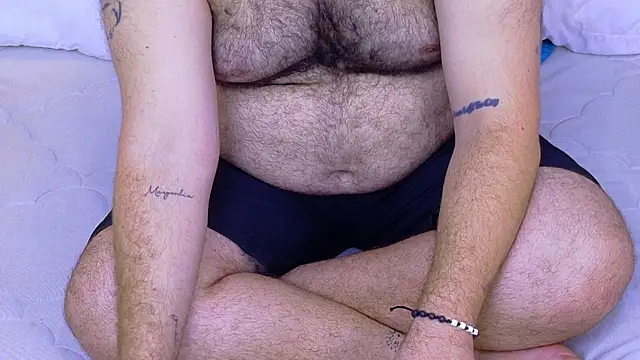 big bearr online show from 10-19-25, 03:37