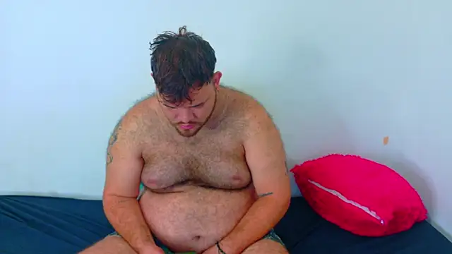 big bearr online show from 12-21-25, 04:41