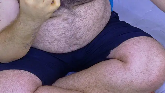 big bearr online show from 10-29-25, 01:37