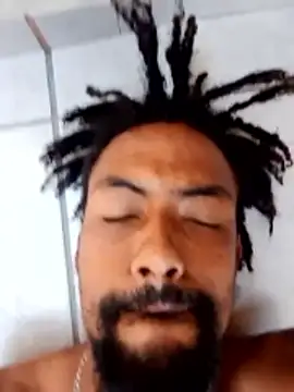 Snapshot of Goofygoody17 chatting on 02-06-26, 10:33 Goofygoody17 online show from 02-06-26, 10:33