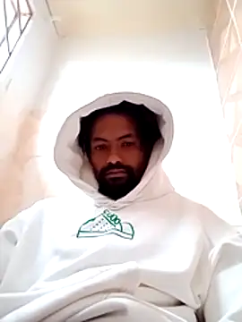 Snapshot of Goofygoody17 chatting on 02-14-26, 10:04 Goofygoody17 online show from 02-14-26, 10:04