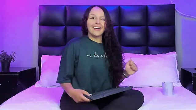 CamilaGomez149 online show from 10-01-25, 01:04