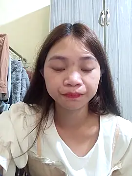 Mayy1 online show from 10-19-25, 12:02