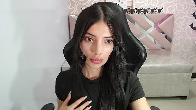 Snapshot of cynthia_ch chatting on 10-23-25, 03:38 cynthia ch online show from 10-23-25, 03:38
