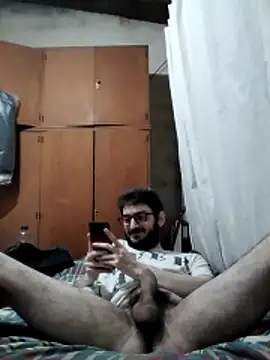 Snapshot of Fefede97_ chatting on 11-28-25, 01:44 Fefede97 online show from 11-28-25, 01:44