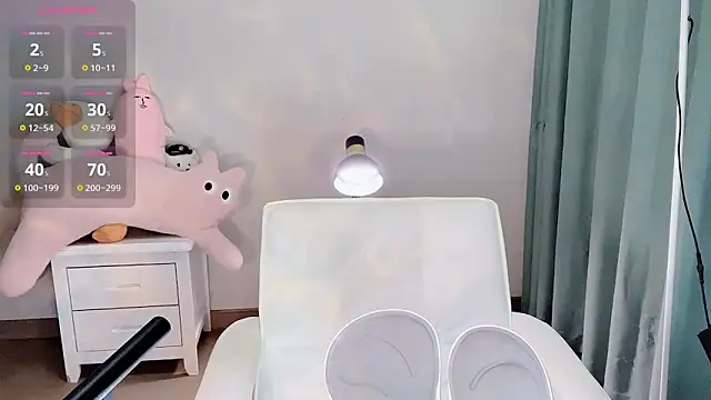 Luna--1 online show from 06-15-26, 12:49
