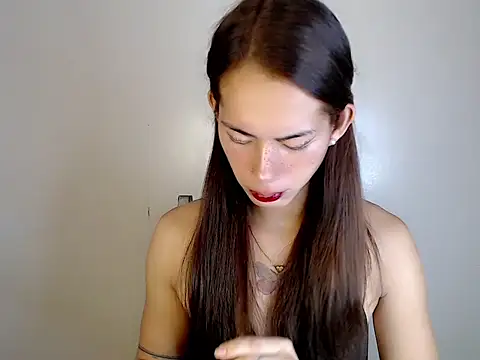 ashley bombshell online show from 10-31-25, 08:16