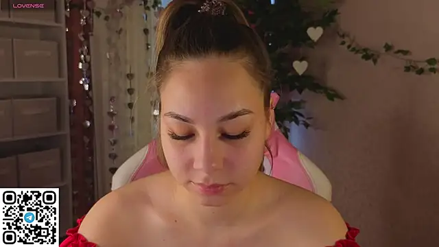 Snapshot of Al1ice_Moures chatting on 02-12-26, 09:31 Al1ice Moures online show from 02-12-26, 09:31