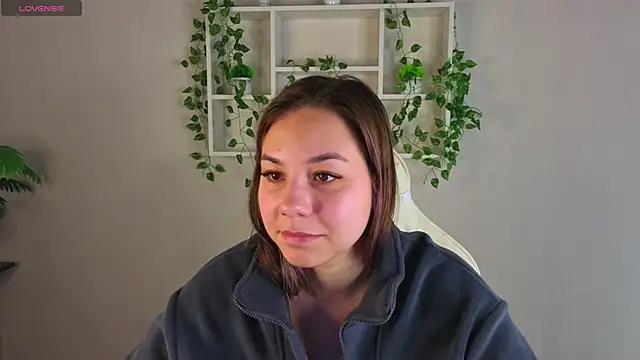 Al1ice Moures online show from 11-13-25, 01:20